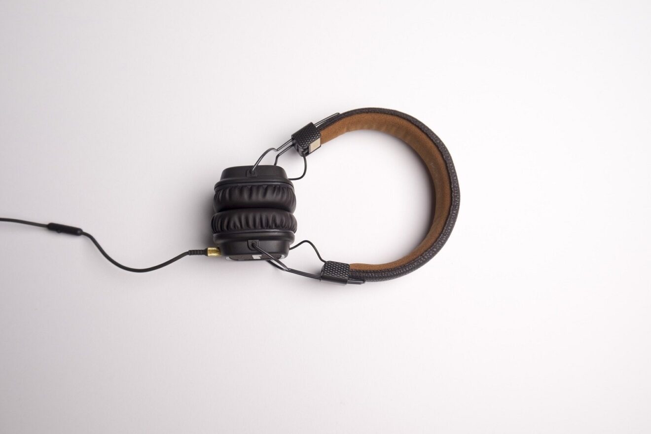 Headphone 1868612 1920