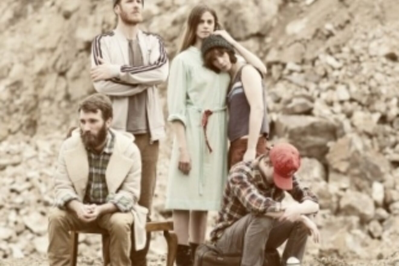 Liv Odonoghue Presents Hear Me Sing Your Song With Raised Arms